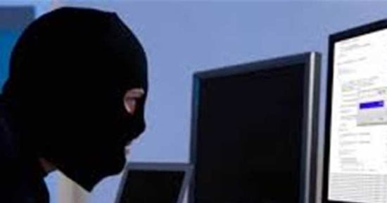 من موظف بنك وهمى إلى «مصيف» وحسابات مزيفة.. حيل المحتالين للإيقاع بضحاياهم