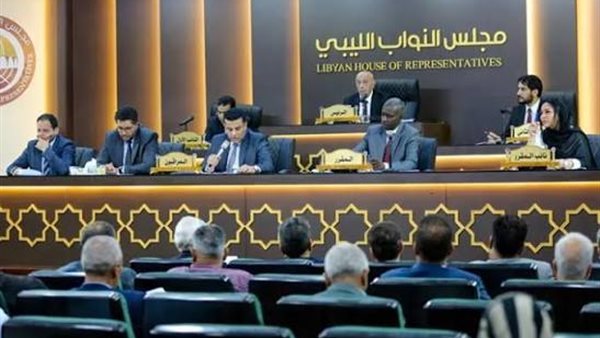 12 نائبًا في ليبيا يطالبون بنقل البرلمان إلى طرابلس والإطاحة بهيئة رئاسة المجلس