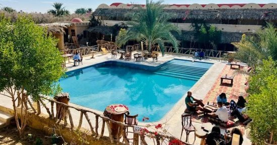 حجوزات الفنادق تتصدر قائمة الخدمات الإلكترونية الأعلى استخداما في مصر