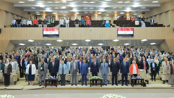 رئيس جامعة بنها يفتتح مؤتمر الدراسات العليا للعلوم الإنسانية لتعزيز جودة البحث العلمي والابتكار