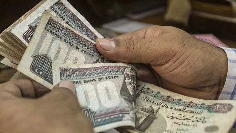 بعد توصية رفع الحد الأدنى للأجور، هل تكفي 15 ألف جنيه لأسرة من 4 أفراد في 2030؟ خبير يجيب