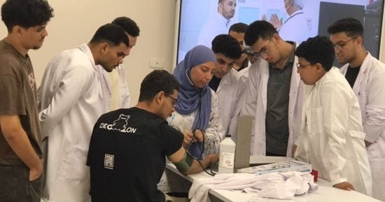 معمل المهارات السريرية بجامعة الإسماعيلية الأهلية يدعم تدريب طلاب الطب