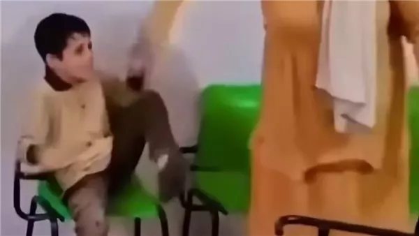 مفاجأة في واقعة ضبط المتهمة بضرب تلميذ بالإسماعيلية