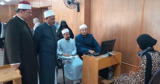 رئيس منطقة الإسماعيلية الأزهرية يتابع اختبارات مسابقة شيخ الأزهر للقرآن.. صور