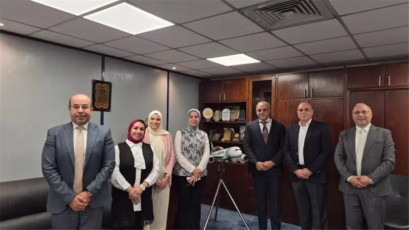 مصر للطيران توقع اتفاقية استراتيجية لتعزيز التوزيع الرقمي