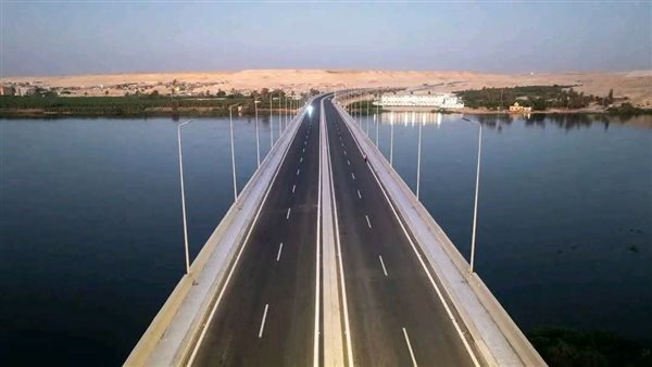 النقل تكشف أهمية محاور التنمية على النيل