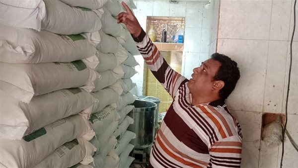 ضبط 8 أطنان دقيق مجهول المصدر و460 علبة سجائر أجنبية مهربة بالإسماعيلية