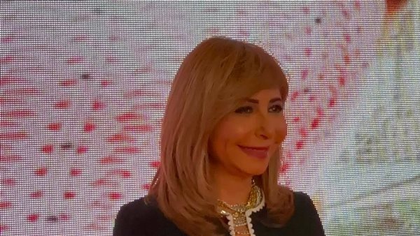والد كريم عبد العزيز وتامر مرسي ولميس الحديدي في العرض الخاص لفيلم مطلوب عائليا (فيديو وصور)