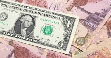 الدولار عامل كام السبت؟ 100 دولار تعمل أكثر من 5200 جنيه