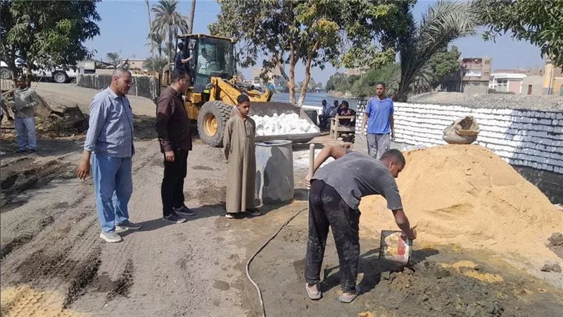 محافظ أسيوط يوجه بمتابعة أعمال إنشاء المواقف الجديدة لتنظيم حركة النقل الداخلي