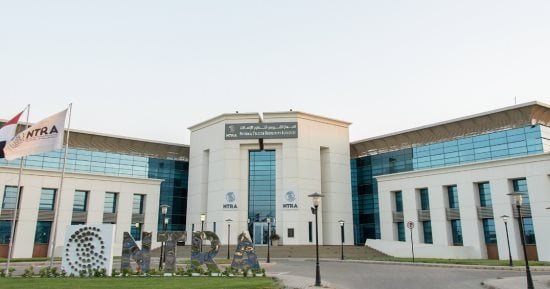 المحافظ الإلكترونية.. كيف يستخدم المصريون 2.96 تريليون جنيه عبر الهاتف المحمول؟
