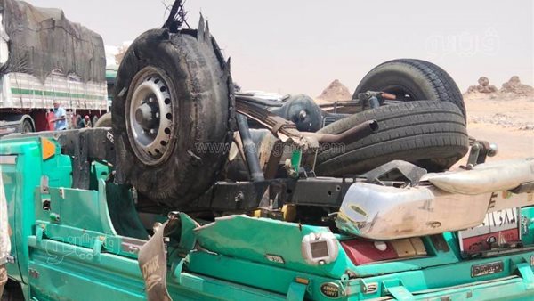 التحقيق في إصابة 12 عاملا بانقلاب سيارة بمطروح