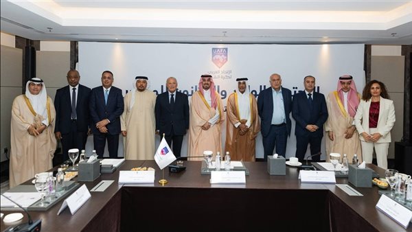 هاني أبو ريدة يكشف كواليس التحرك لإقامة البطولة العربية للأندية: نسعى لحلول بالتنسيق مع فيفا