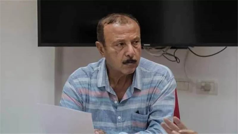 محسن صالح يصدم عموتة: "لم يقدم أوراق اعتماده"