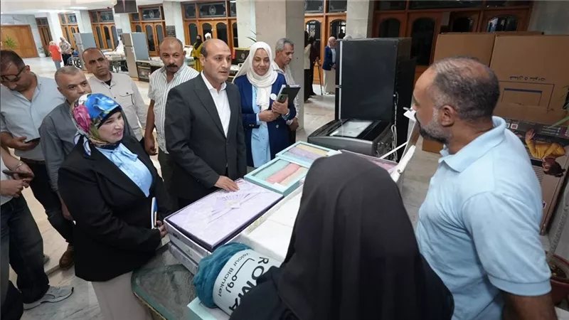 محافظ أسيوط يسلم أجهزة ومستلزمات الزواج لفتيات من الأسر الأولى بالرعاية (فيديو)