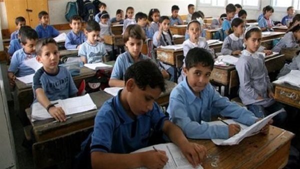 انطلاق امتحانات شهر أكتوبر لطلاب صفوف النقل، الأحد