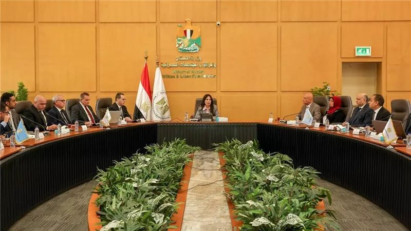 توقيع حزمة اتفاقيات لتوفير شقق لمنخفضي الدخل، حصاد نشاط "الإسكان" خلال أسبوع