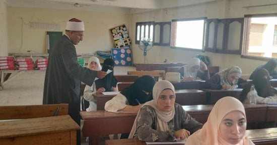رئيس أزهرية الإسماعيلية يتابع اختبارات القبول بمعاهد القراءات