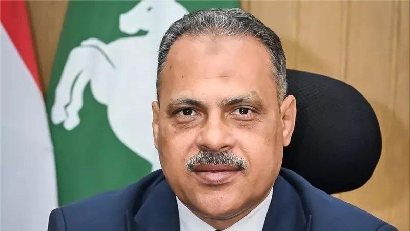 محافظ الشرقية يتابع الحلول العاجلة لشكاوى المواطنين