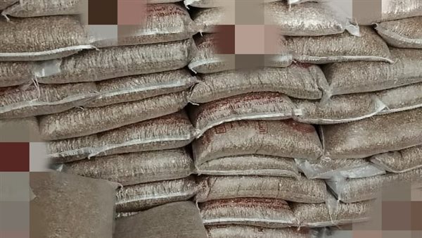 ضبط 120 طن سلع مجهولة المصدر في حملة تموينية بالإسماعيلية