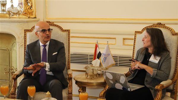 اعتماد دولي جديد.. صيدلة عين شمس تستقبل فريق مراجعة للتحقق من جودة برامجها