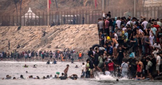 بسبب سبتة: إيطاليا تمدد الرقابة على حدودها مع إسبانيا 15 يوما إضافية