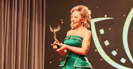 سوزان نجم الدين بعد تكريمها فى مهرجان السينما الفرنكوفونية: مصر وطن احتضننى