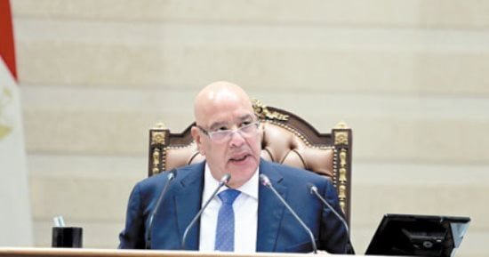 رئيس مجلس النواب يرفع الجلسة العامة ويعاود الانعقاد 12 أكتوبر الجارى