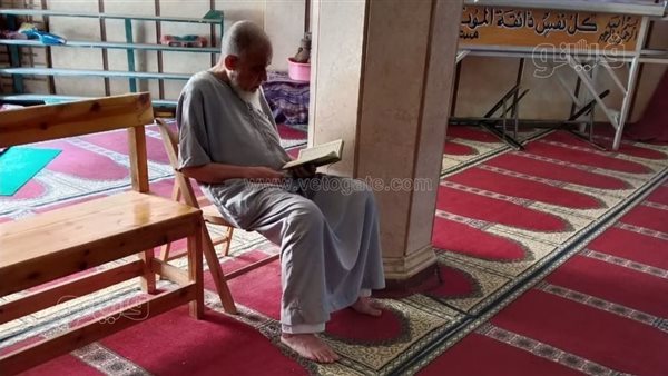 ننشر أول صورة للأب ضحية القتل مع زوجته على يد ابنهما بالغربية