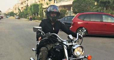 سقوط قائد دراجة نارية دهس فتاة بمدينة السادات