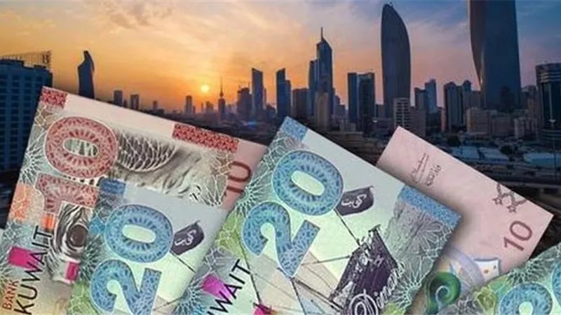 ارتفاع كبير في سعر الدينار الكويتي مقابل الجنيه بالبنوك مساء اليوم