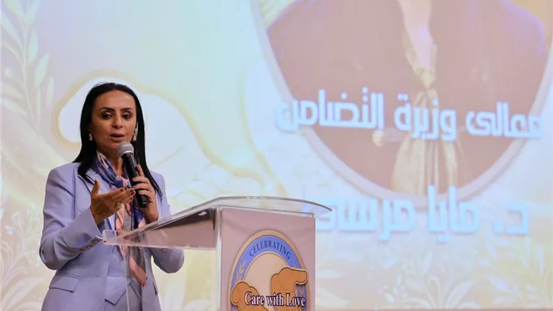 فرص تدريب وتوظيف لأسر تكافل وكرامة بمجال الرعاية الصحية والمنزلية لكبار السن
