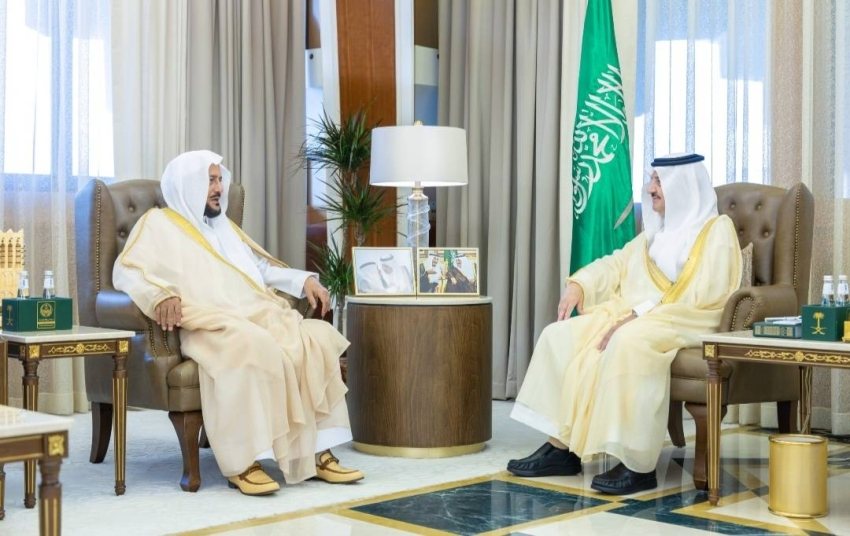أمير المنطقة الشرقية يستقبل وزير الشؤون الإسلامية