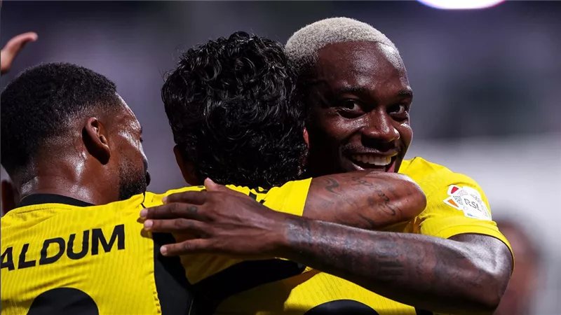 التشكيل الرسمي لمباراة اتحاد جدة وأبها بالدوري السعودي