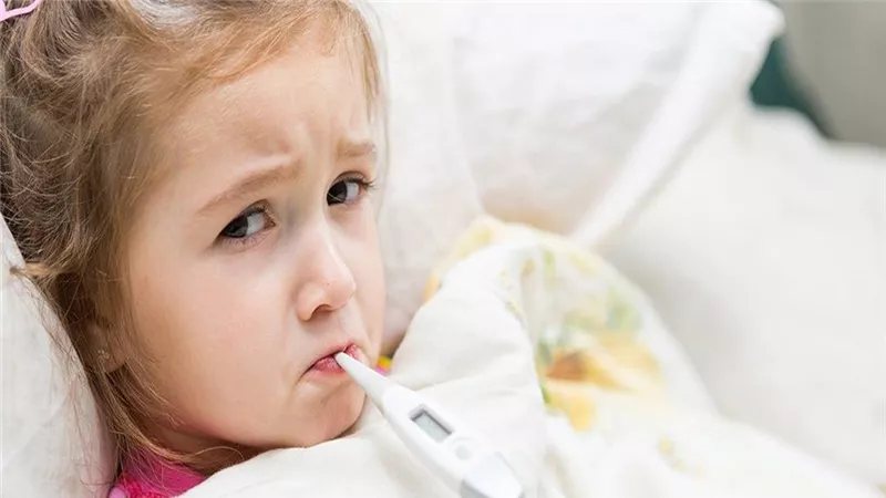 هيئة الدواء المصرية تحذر من الخلط بين نزلات البرد والإنفلونزا الموسمية
