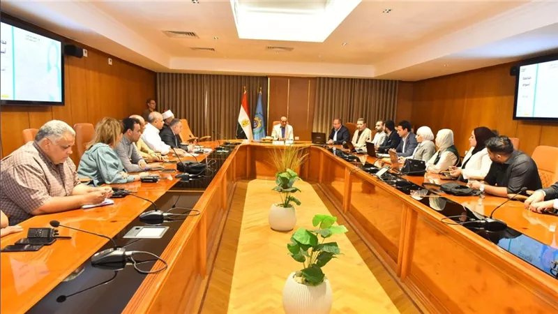 محافظ أسيوط يشدد على المتابعة الميدانية لمشروعات حياة كريمة وتسريع إجراءات التشغيل (فيديو)