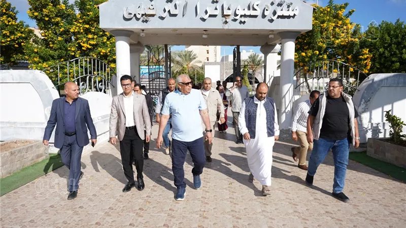محافظ مطروح يتفقد استعدادات مهرجان الزيتون الدولي الأول