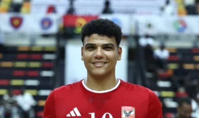 محمد عماد أوكا أفضل لاعب في فوز الأهلي على بترو أتلتيكو ببطولة أفريقيا لليد