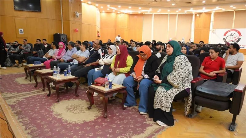 جامعة الفيوم تجري قرعة مهرجان المسرح للعروض القصيرة في دورته السادسة عشرة
