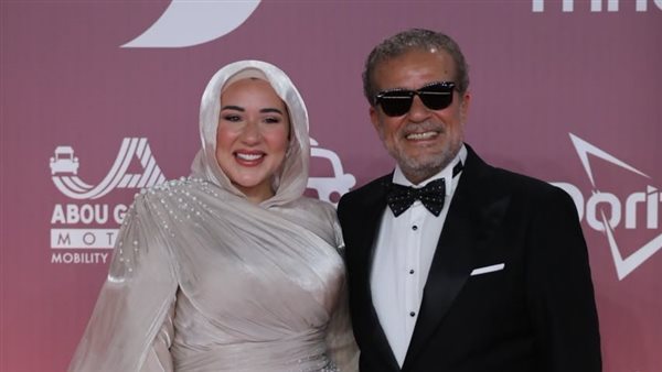 النجوم وأفراد عائلاتهم على ريد كاربت مهرجان الجونة السينمائي (صور)