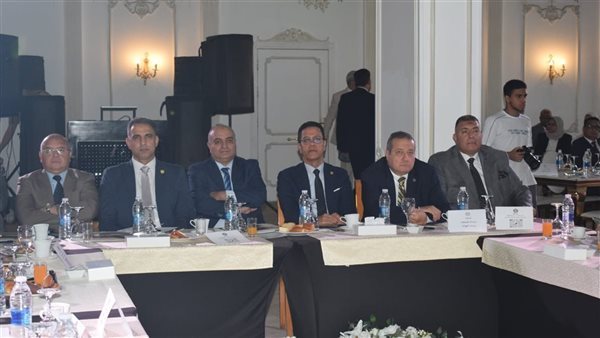 رئيس جامعة بنها: ربط الاعتمادات المالية بمستهدفات الأداء يسهم في ترشيد الإنفاق العام