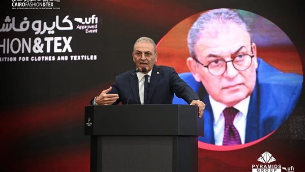 عبد السلام: صادرات الملابس والمنسوجات تقترب من 4 مليارات دولار نهاية 2026