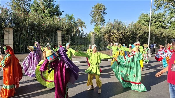 انطلاق فعاليات ديفلية مهرجان الإسماعيلية للفنون الشعبية (فيديو وصور)