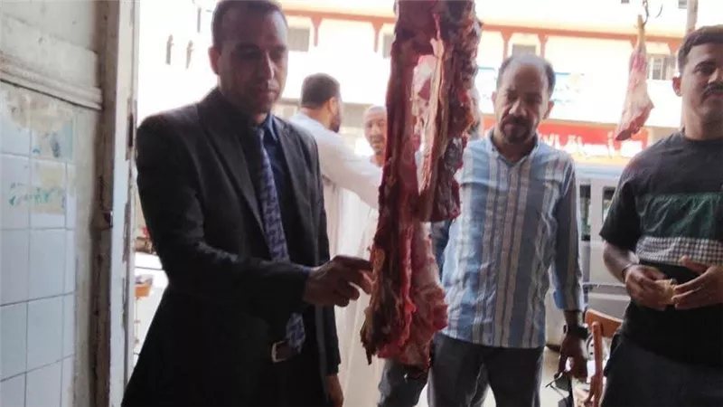 ضبط 5 أطنان زيوت طعام فاسدة و1400 لتر سولار قبل طرحها بالسوق السوداء بالمنيا
