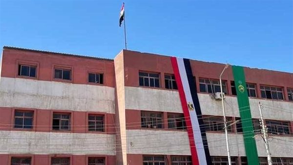 شكاوى من التكدس أمام شباك مطبوعات التأمين بشبرا الخيمة.. وفيديو يثير الجدل