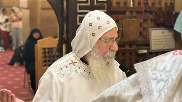 الأنبا أقلاديوس يستقبل رئيسة دير السيدة العذراء بحارة زويلة وراهبات الدير بالأقصر