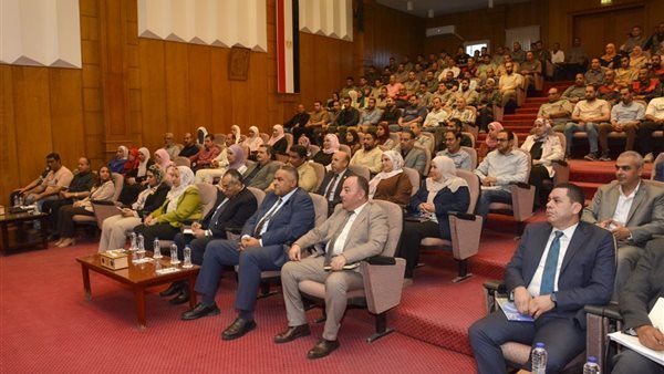 وزير الإنتاج الحربي يوجه بتوطين أحدث تكنولوجيات التصنيع وتعظيم المكون المحلي