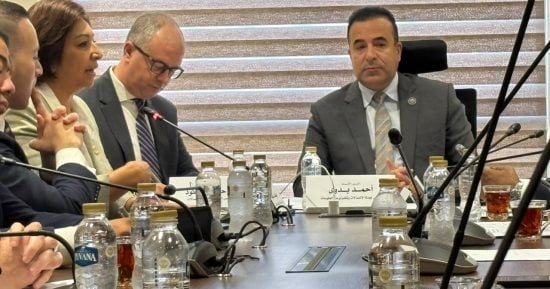 اتصالات النواب تطلب توصيل الإنترنت للمدارس وحصر المناطق غير المغطاة بالألياف