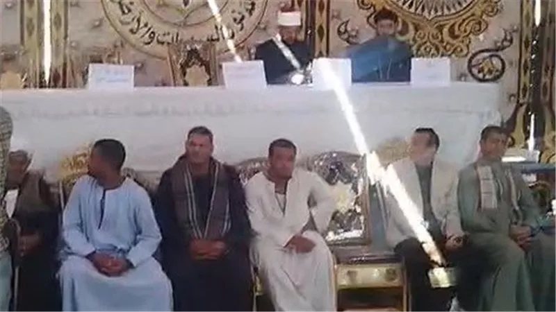 إنهاء خصومة ثأرية بين عائلتين بنجع حمادي في قنا (فيديو)