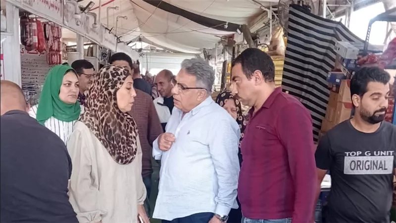 محافظ الدقهلية يتفقد معرض السلع الغذائية بالمنصورة ويشدد على انتظام صرف الخبز المدعم